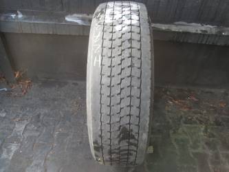 Opona używana 275/70R22,5 Dunlop BIEŻNIKOWANA