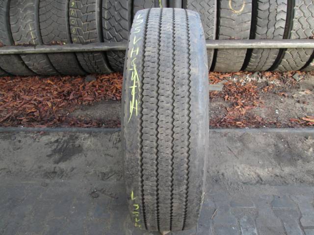 Opona używana 295/80R22,5 Nokian NTR843