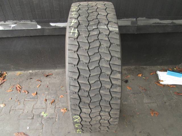 Opona używana 315/70R22,5 Continental BIEŻNIKOWANA