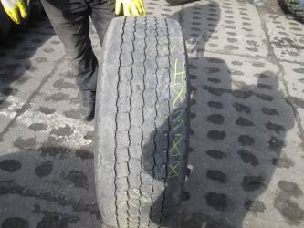 Opona używana 295/60R22,5 Goodyear ULTRA GRIP WTS