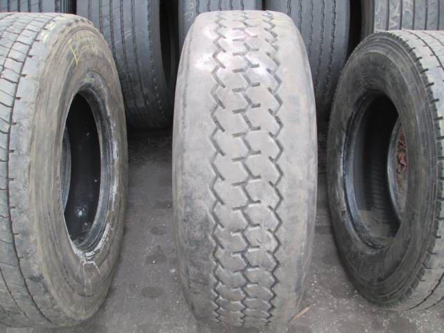 Opona używana 385/65R22,5 Bridgestone BIEŻNIKOWANA