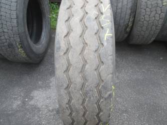 Opona używana 315/80R22,5 Bridgestone BIEŻNIKOWANA