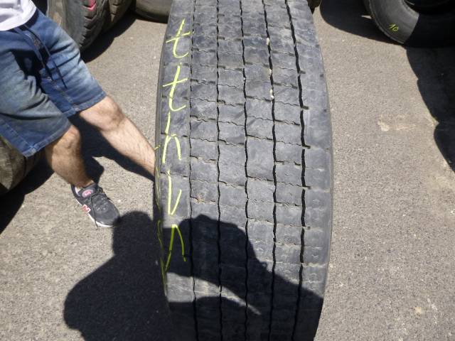 Opona używana 315/70R22,5 Goodyear BIEŻNIKOWANA