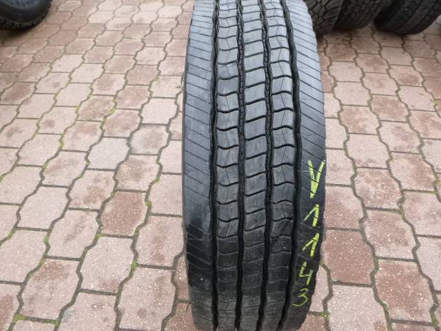 Opona używana 275/70R22,5 Goodyear BIEŻNIKOWANA