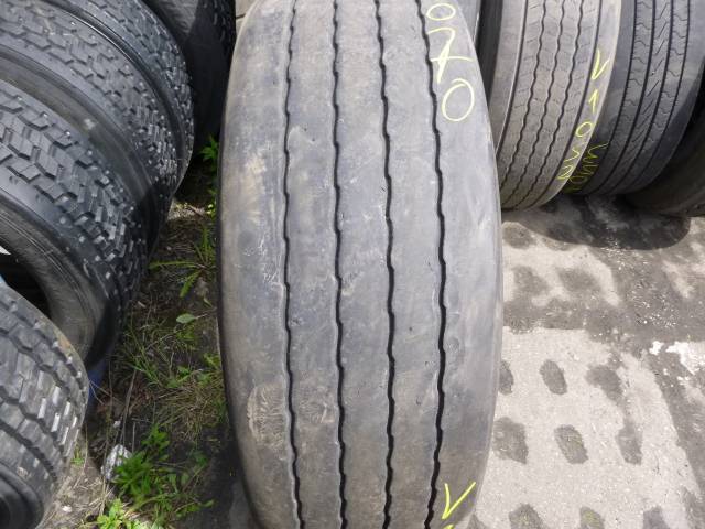 Opona używana 385/65R22,5 Bridgestone BIEŻNIKOWANA