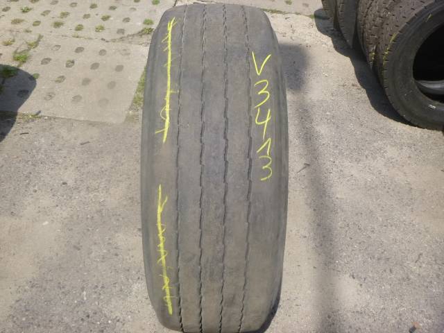 Opona używana 385/65R22,5 Pirelli BIEŻNIKOWANA