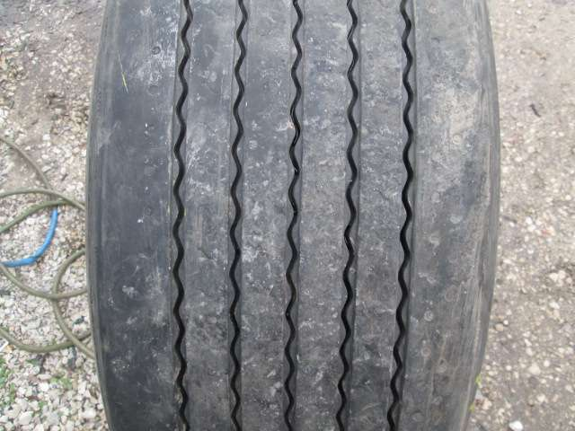 Opona używana 385/65R22.5 Goodyear BIEZNIKOWANA