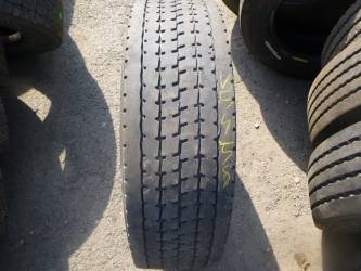 Opona używana 275/70R22,5 Pirelli BIEŻNIKOWANA