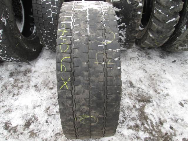 Opona używana 295/60R22,5 Bridgestone W990