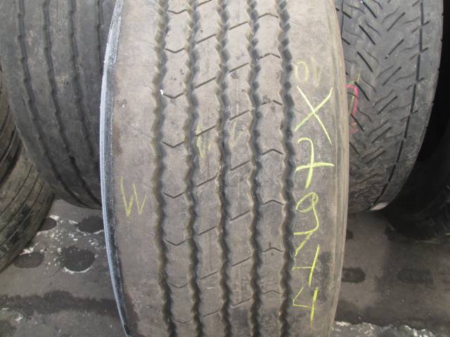 Opona używana 385/65R22,5 Bridgestone BIEŻNIKOWANA