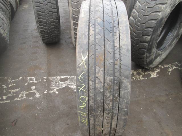 Opona używana 295/80R22,5 Goodyear FUELMAX S HL