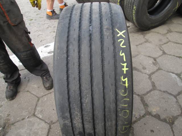 Opona używana 385/55R22,5 Hankook AL10