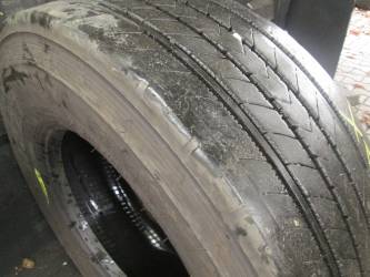 Opona używana 305/70R22,5 Bridgestone R227