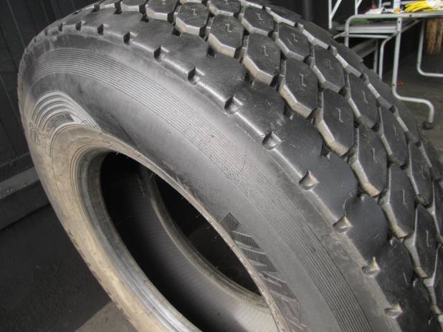 Opona używana 315/80R22,5 Tyrex VM-1