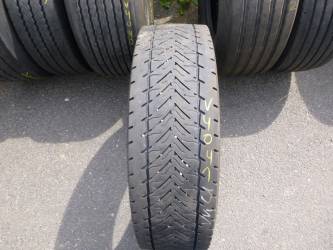 Opona używana 275/70R22,5 Goodyear KMAX D