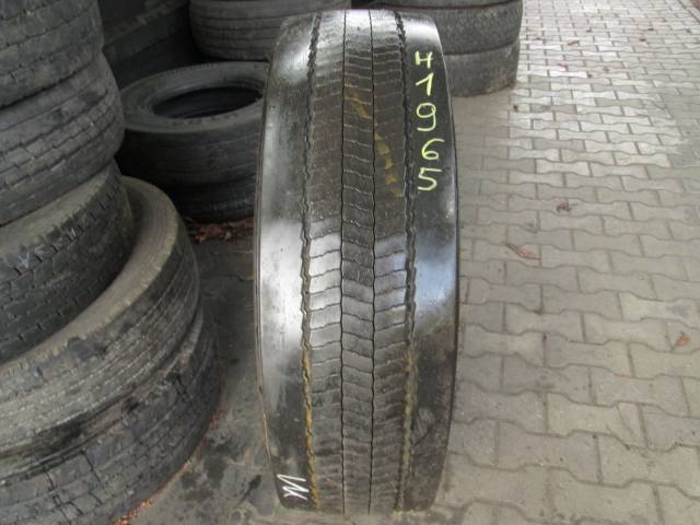 Opona używana 275/70R22,5 Pirelli MC01