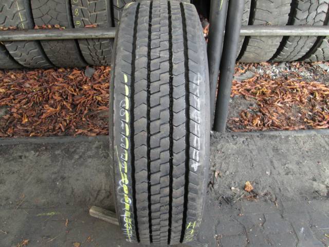 Opona używana 275/70R22,5 Bridgestone M788