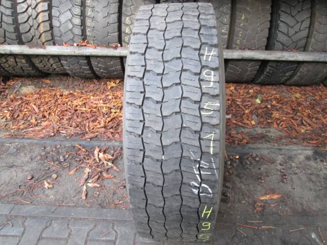 Opona używana 315/70R22,5 Dunlop BIEŻNIKOWANA