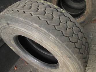 Opona używana 315/80R22,5 Bridgestone BIEŻNIKOWANA