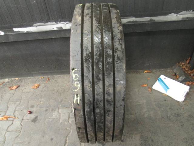 Opona używana 275/70R22,5 Dunlop SP372