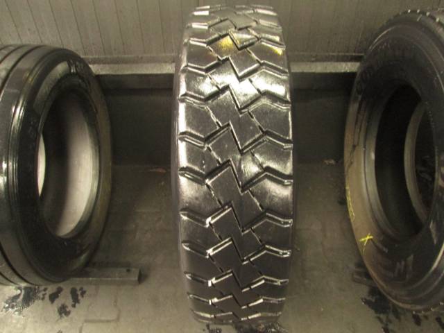 Opona używana 315/80R22,5 Bridgestone POJEDYNCZE Z