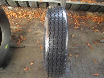 Opona używana 275/80R22,5 Bridgestone BIEŻNIKOWANA