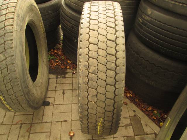 Opona używana 12R22,5 SAETA DR-400