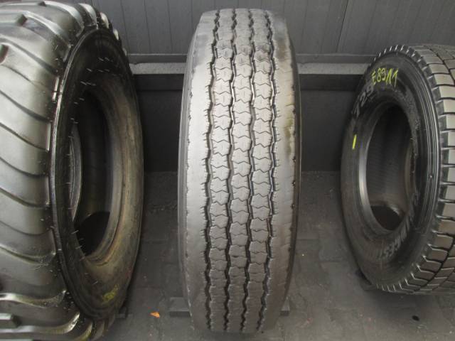 Opona używana 295/80R22,5 Goodyear G391