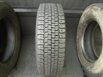 Opona używana 295/60R22,5 Bridgestone BIEŻNIKOWANA