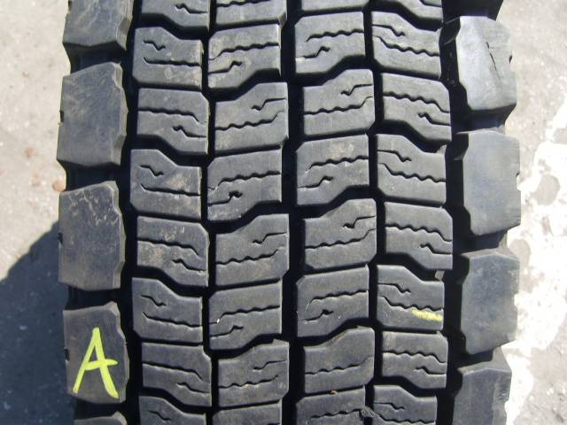 Opona używana 295/80R22,5 Dunlop SP462