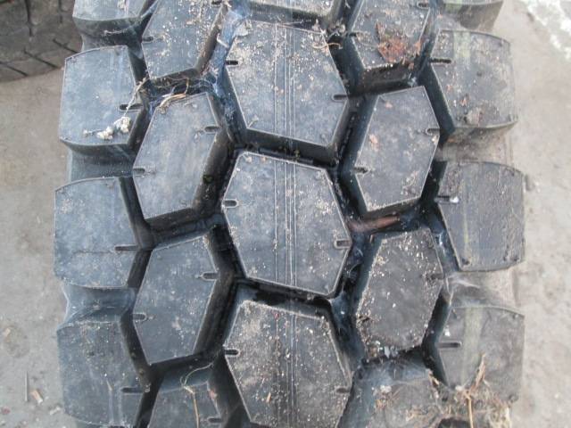 Opona używana 305/70R22,5 Bridgestone M711