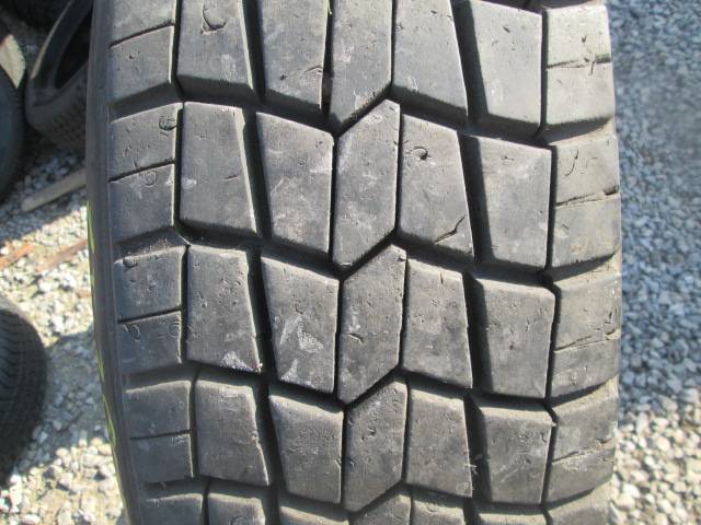 Opona używana 295/80R22,5 Goodyear BIEŻNIKOWANA