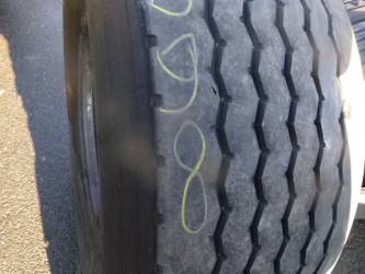 Opona używana 385/65R22,5 Bridgestone BIEŻNIKOWANA