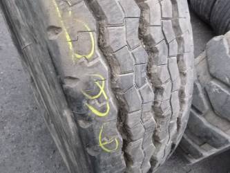 Opona używana 12R22,5 Bridgestone BIEŻNIKOWANA