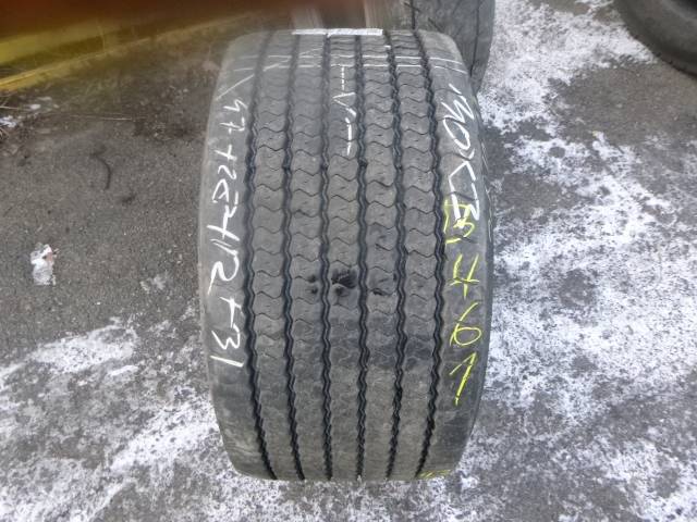 Opona używana 445/45R19,5 Michelin BIEŻNIKOWANA