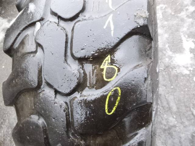 Opona używana 365/80R18 Dunlop SP T9