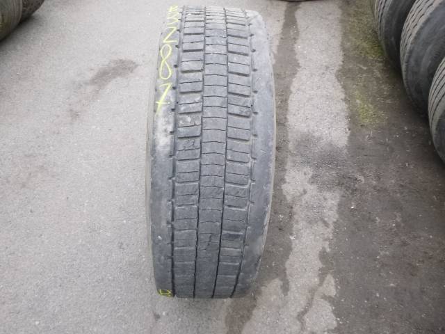 Opona używana 315/70R22,5 Dunlop SP444