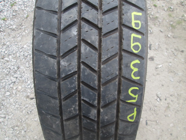 Opona używana 265/70R19.5 Pirelli BIEŻNIKOWANA