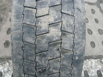 Opona używana 315/70R22.5 Uniroyal BIEZNIKOWANA