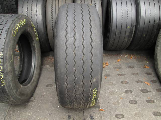 Opona używana 385/65R22,5 TRUCKSTAR BIEŻNIKOWANA