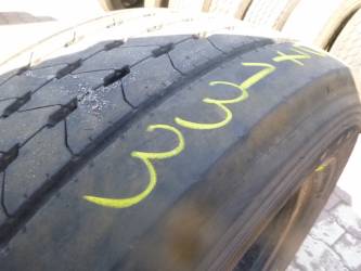 Opona używana 385/55R22,5 Goodyear KMAX S