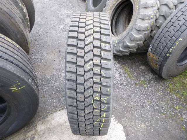 Opona używana 275/70R22,5 Michelin WZÓR DUNLOP