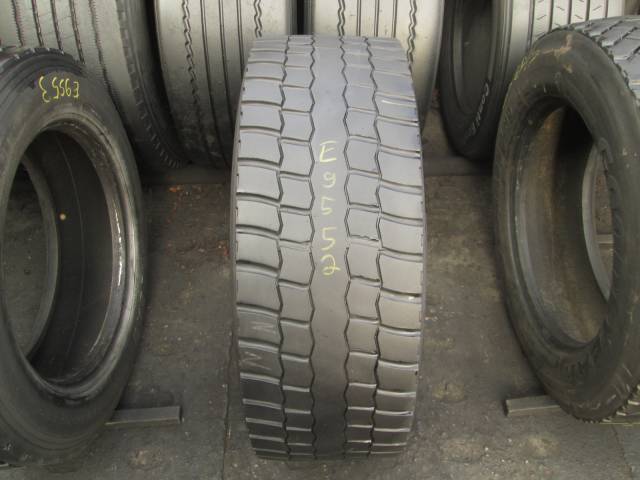 Opona używana 295/60R22,5 Bridgestone WZÓR DUNLOP