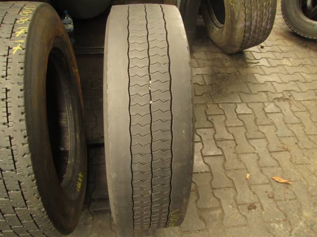 Opona używana 275/70R22,5 Dunlop WZÓR XZU