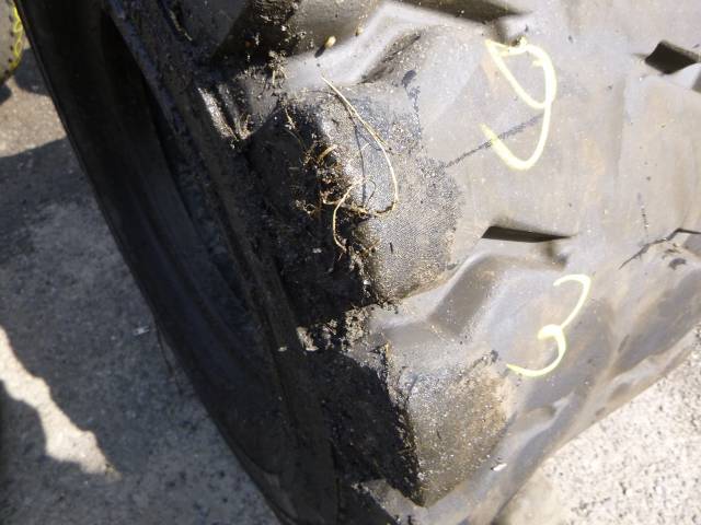 Opona używana 355/65-15 Continental IC40