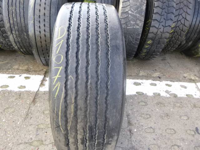 Opona używana 385/65R22,5 Semperit Wzór Firestone FT522