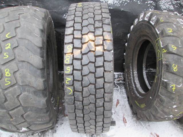 Opona używana 315/80R22,5 Pirelli TR01 II