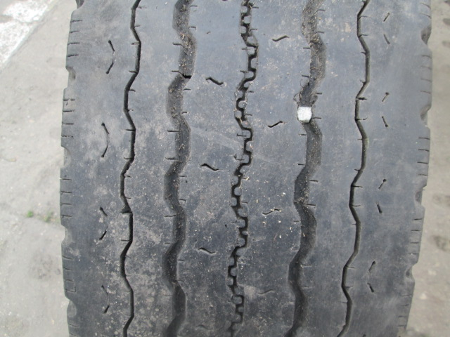 Opona używana 315/80R22.5 Continental HS41