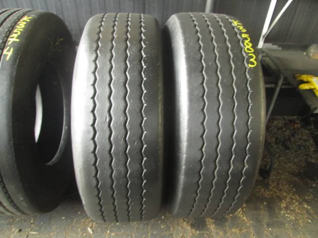 Opony używane 385/65R22,5 BIEŻNIKOWANA Wzór Bridgestone R168