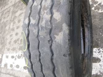 Opona używana 215/75R17,5 Pirelli ST01